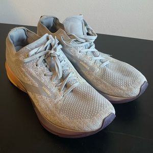 Brooks Running Levitate 3 Women’s 11 (Worn/ Used)